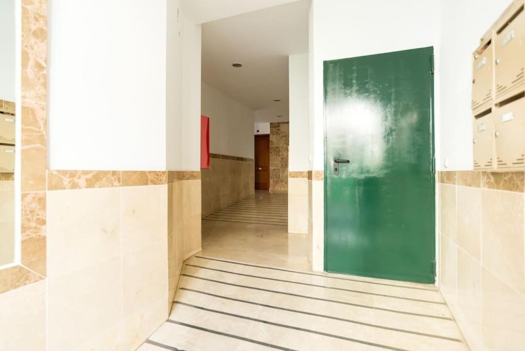 Apartamento Con Parking Gratis En El Centro De Malaga Lejlighed Eksteriør billede